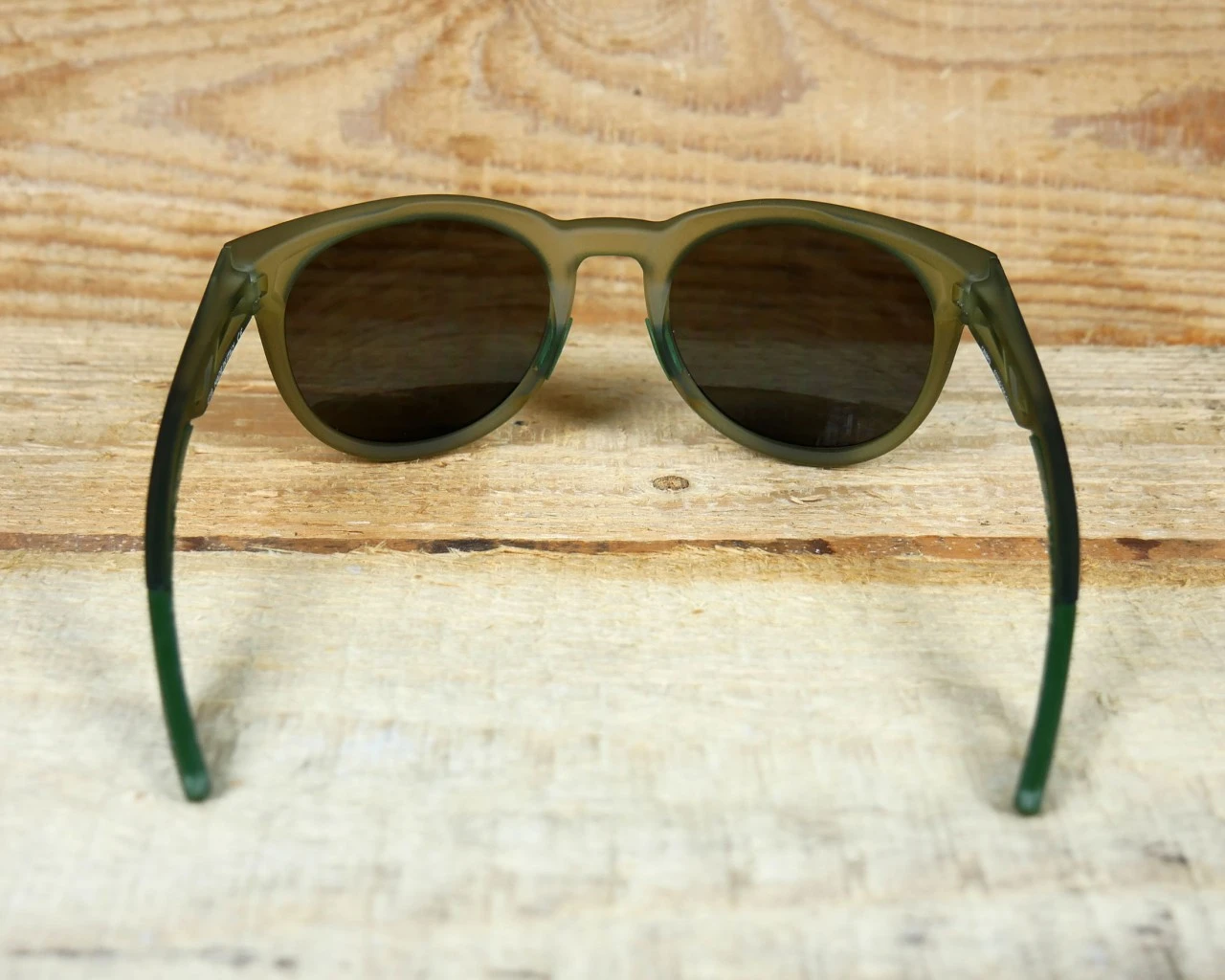 100% Campo - Mirror Lense Fahrrad Sonnenbrille | Matte Translucent Olive Slate – Bild 4