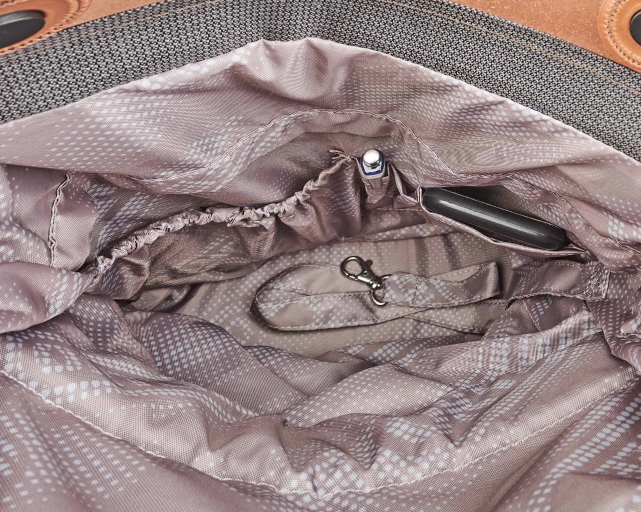 Ortlieb Barista Urban - 6 Liter Wasserdichte Lenkertasche Ohne Lenkerhalter PVC-frei | Pepper 5 Ortlieb Barista Urban - 6 Liter Wasserdichte Lenkertasche Ohne Lenkerhalter PVC-frei | Pepper – Bild 3