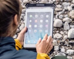 Ortlieb Safe-It Für Ultimate, Smartphone-/Tablet-Hülle, PVC-frei - Größe XXL | Transparent-schwarz -Cube Verkäufe ortlieb safe it fr ultimate smartphone tablet hlle pvc freii gre m transparent schwarz 004 39540 2200x1760 1280x1280 2